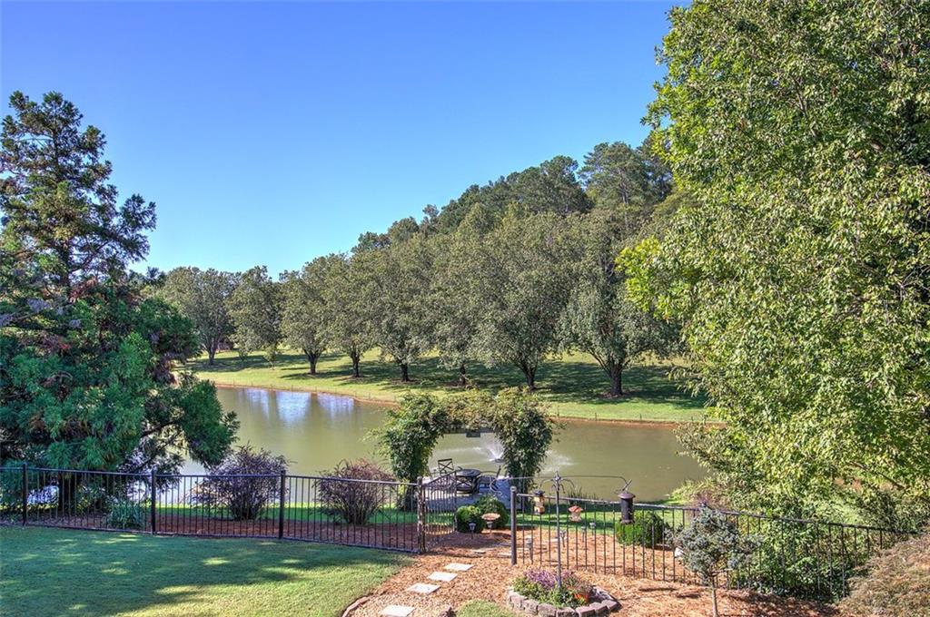 261 HARDWOOD Court