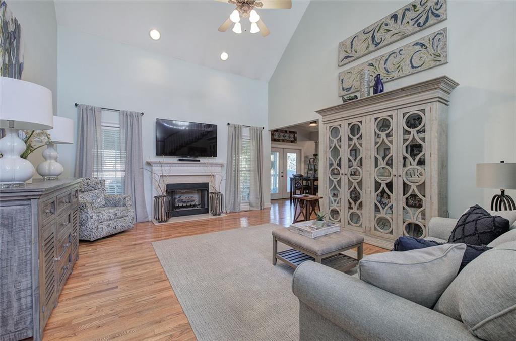 261 HARDWOOD Court