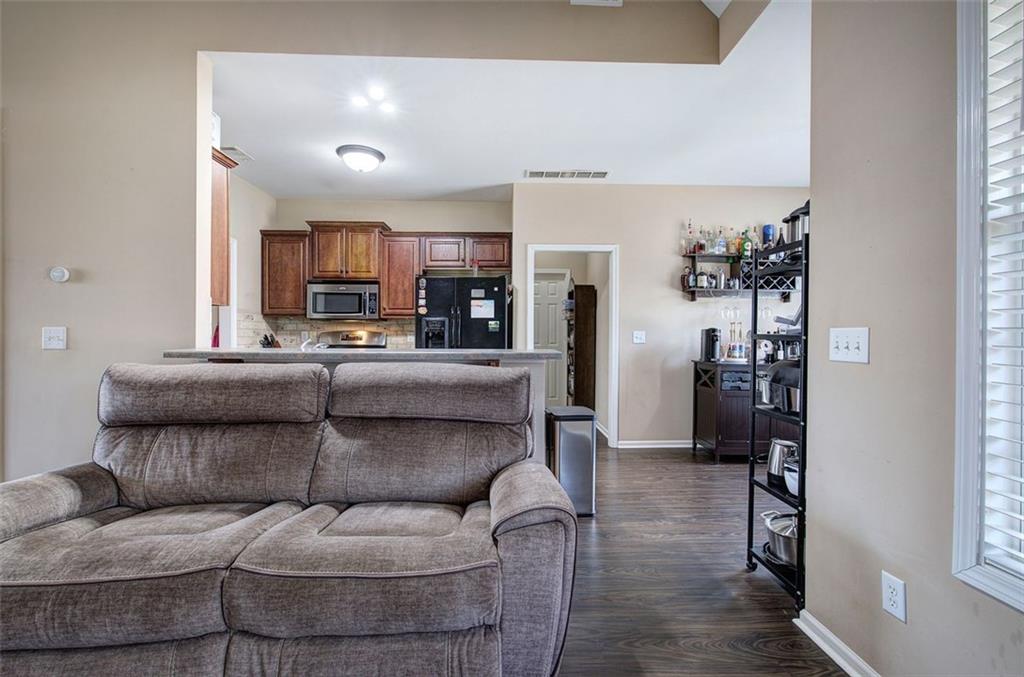 27 SPRING FOLLY NW
