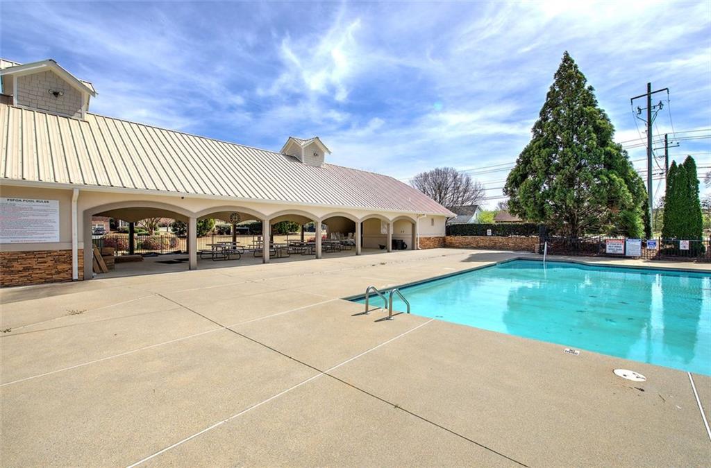 27 SPRING FOLLY NW