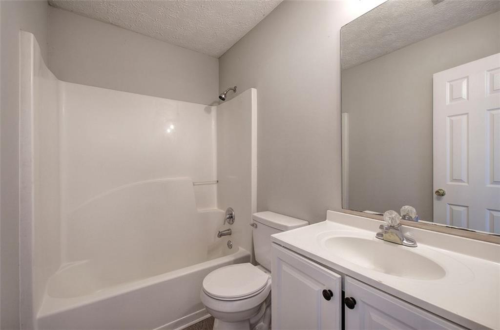 34 ANN Circle SE