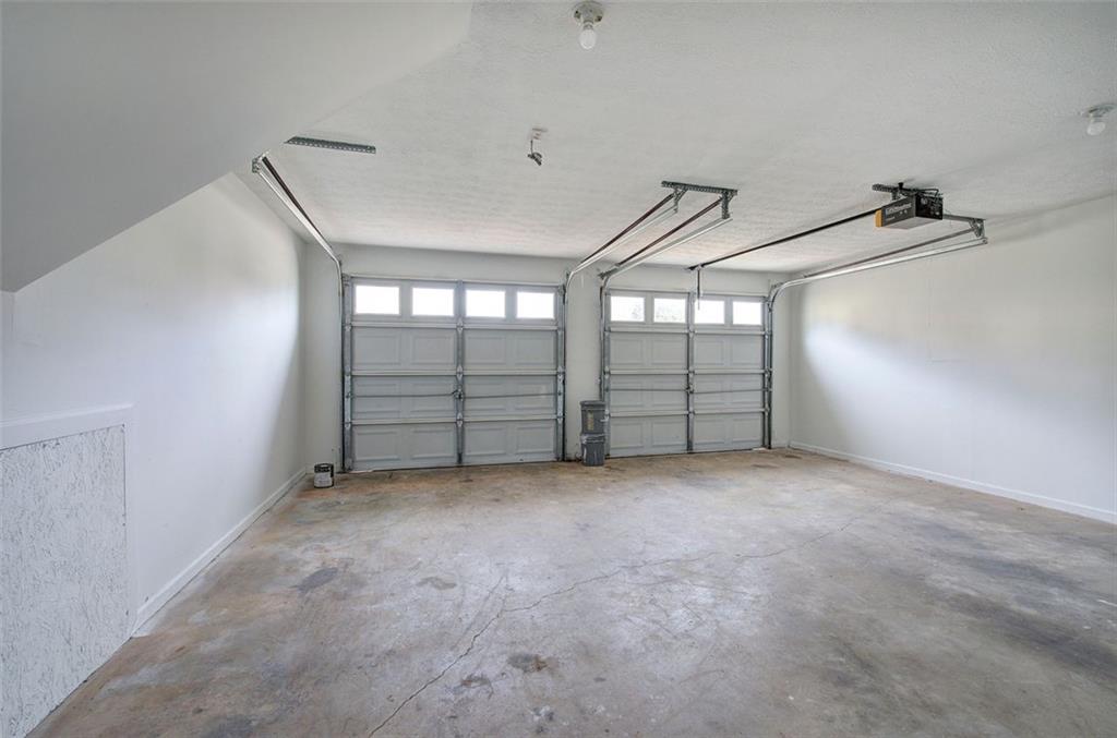 34 ANN Circle SE