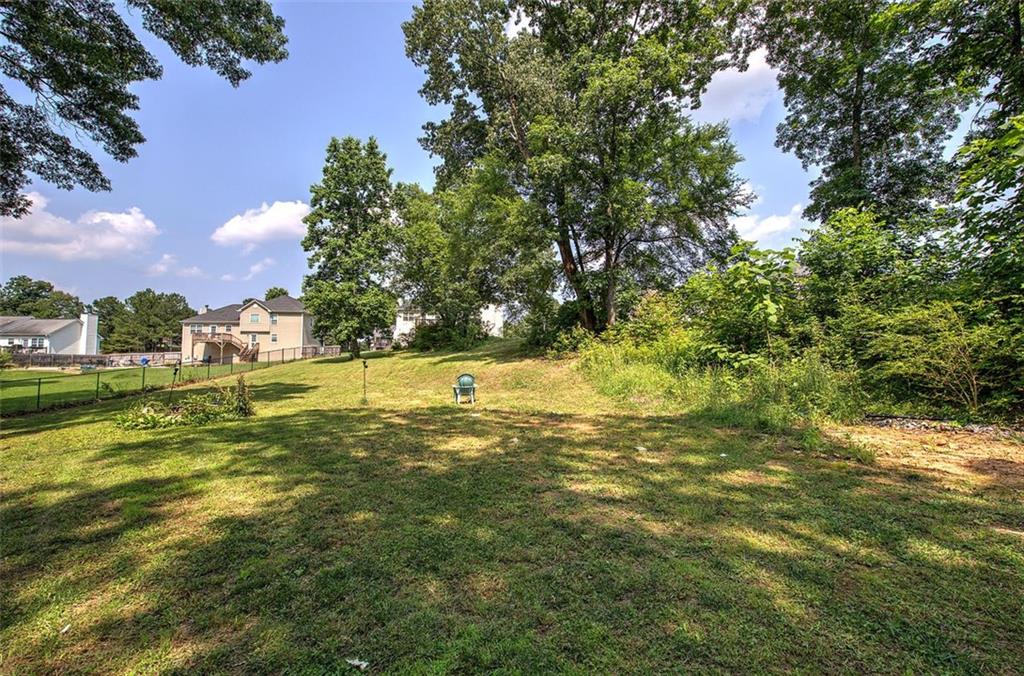 18 HOPKINS FARM Drive
