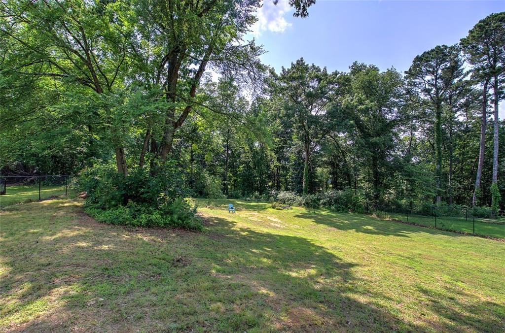 18 HOPKINS FARM Drive