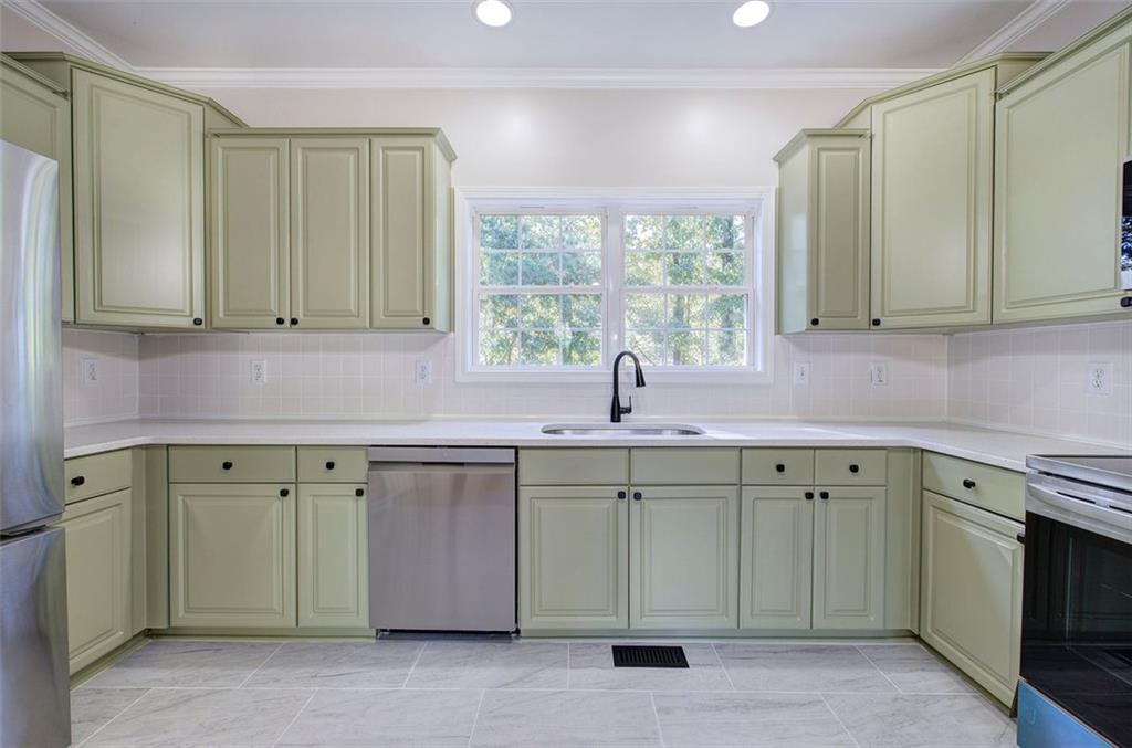 135 GREATWOOD Drive