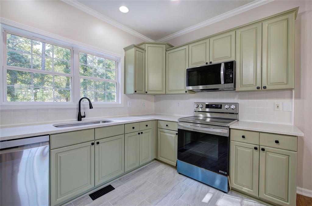 135 GREATWOOD Drive