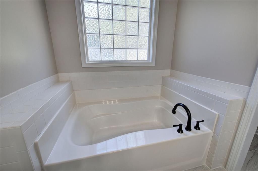 135 GREATWOOD Drive