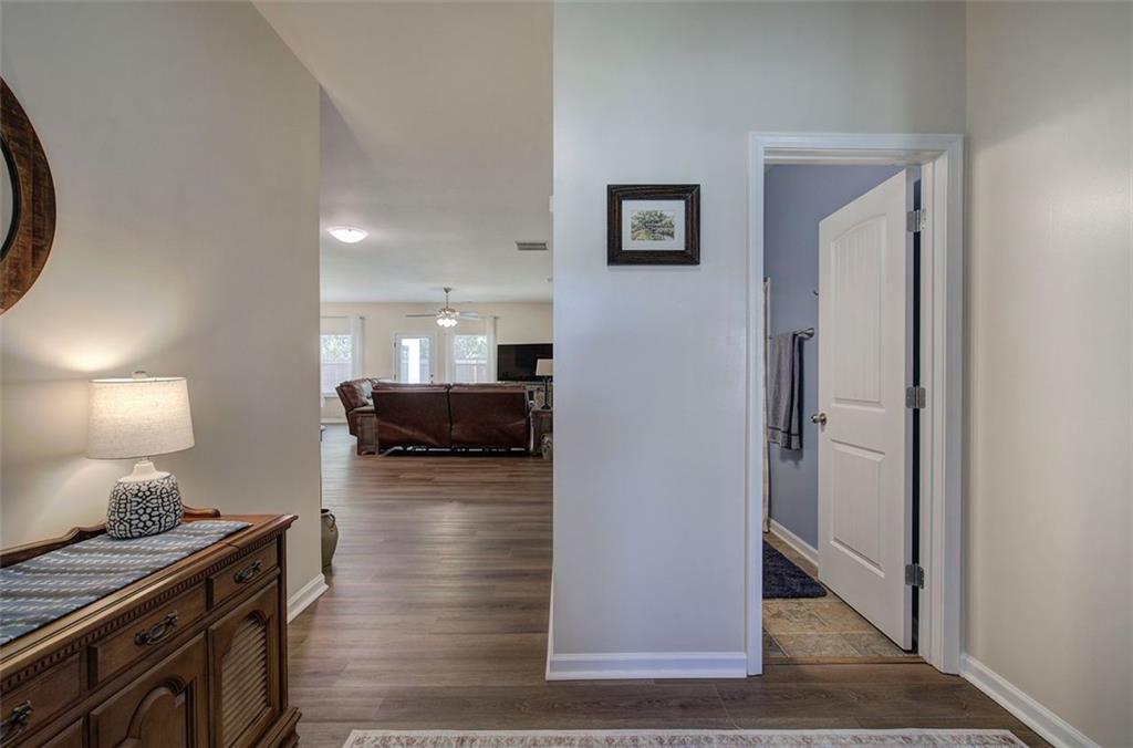 31 BENTLEY Lane SW