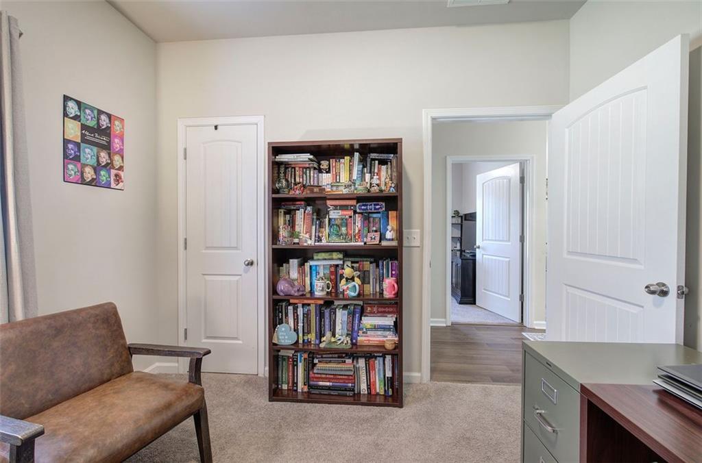 31 BENTLEY Lane SW