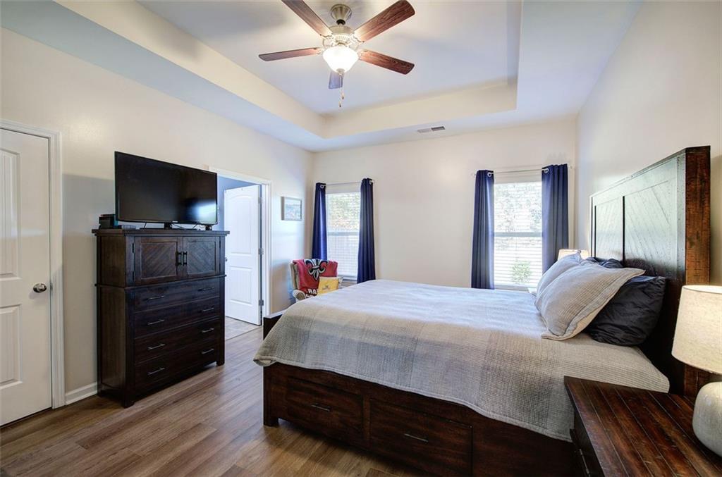 31 BENTLEY Lane SW