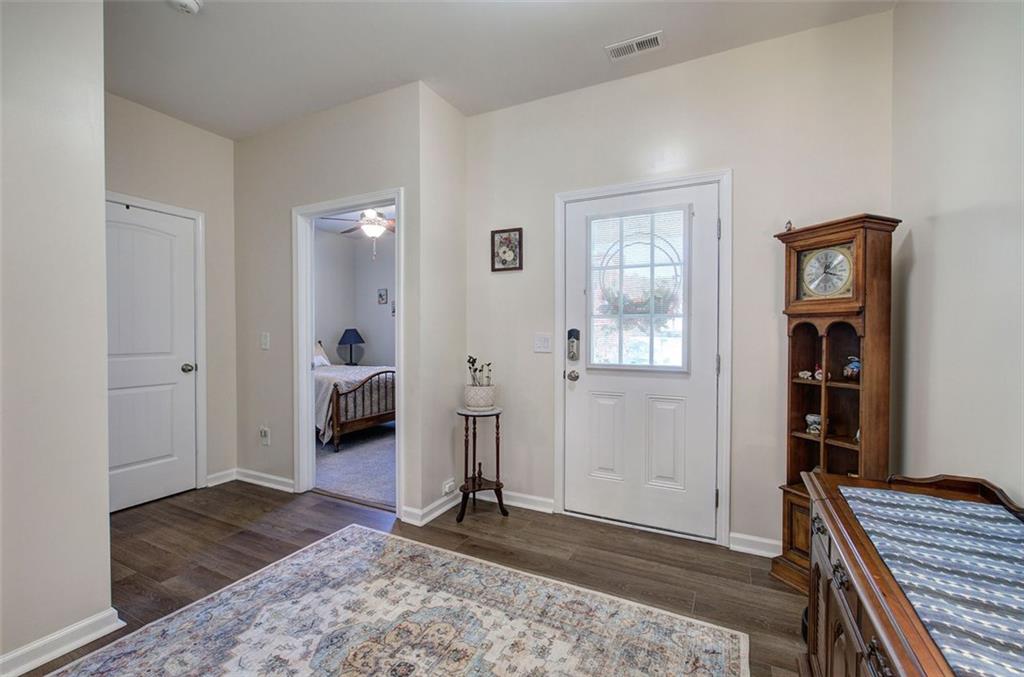 31 BENTLEY Lane SW