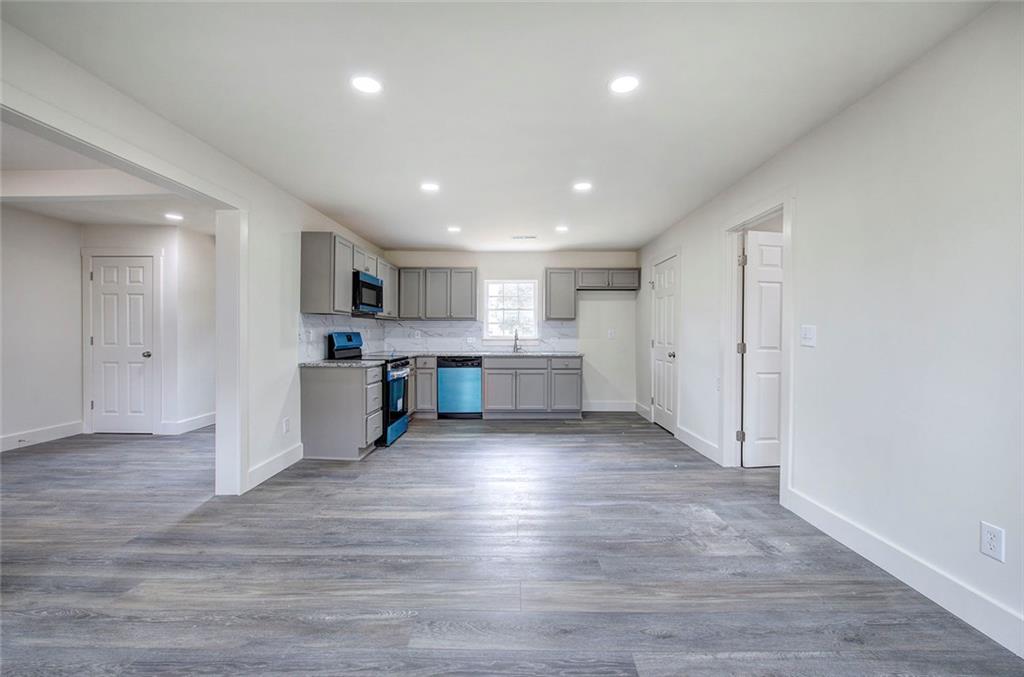 30 Grove Circle