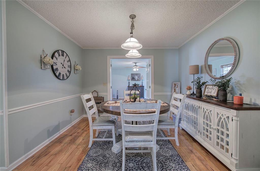 12 Wooddale Drive SW