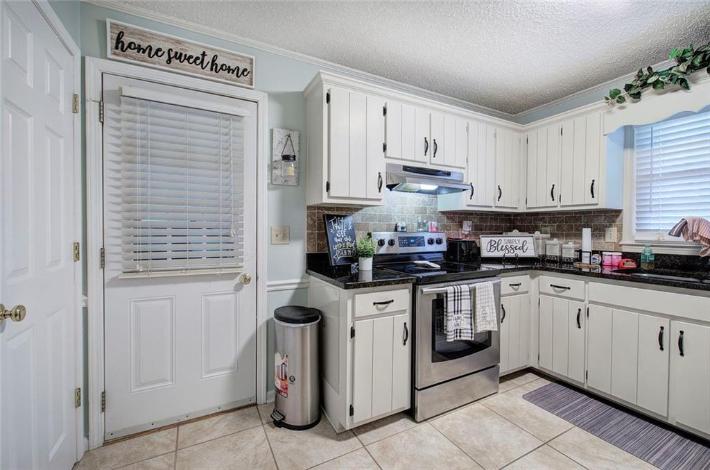 12 Wooddale Drive SW