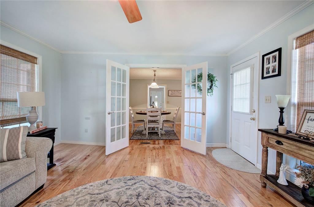12 Wooddale Drive SW