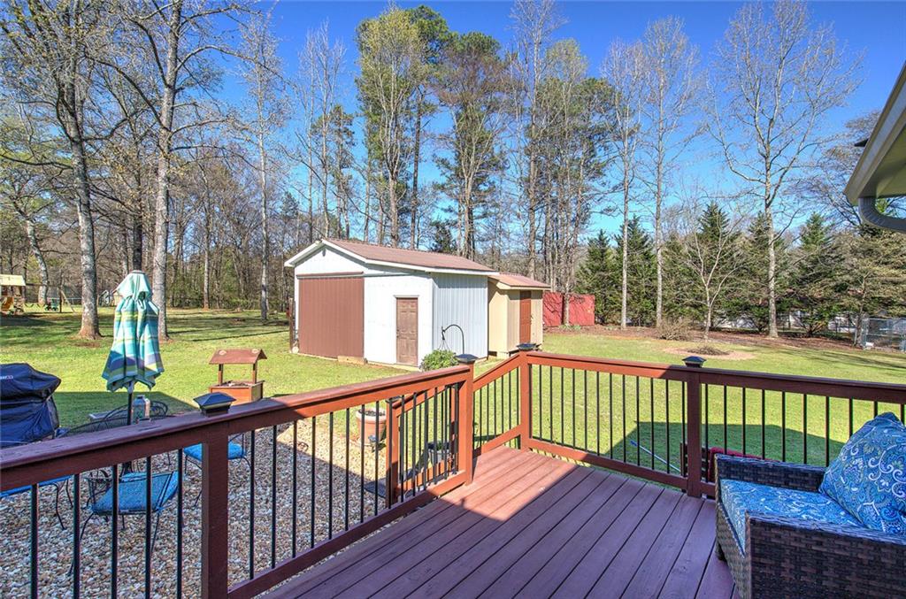12 Wooddale Drive SW
