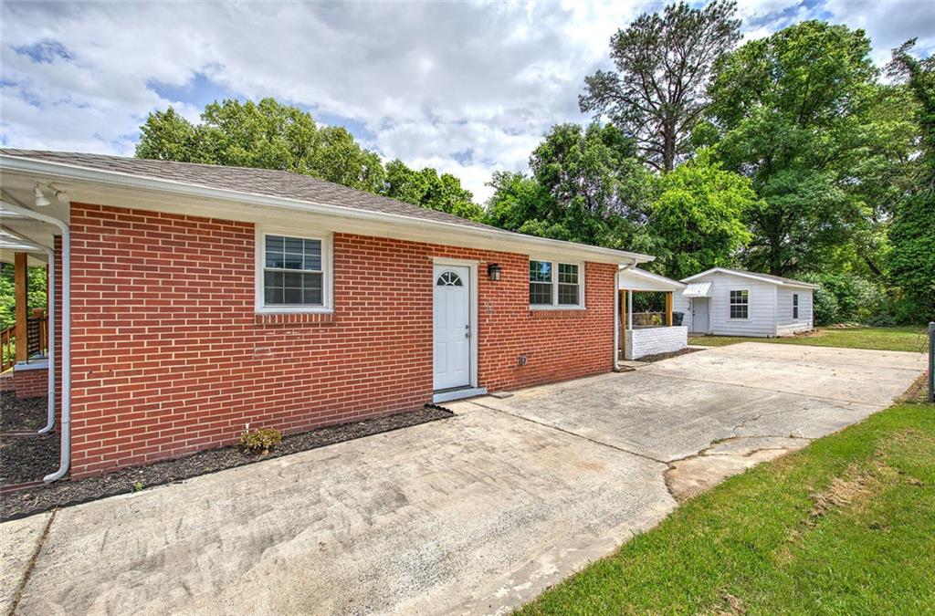 4 Echota Circle SW