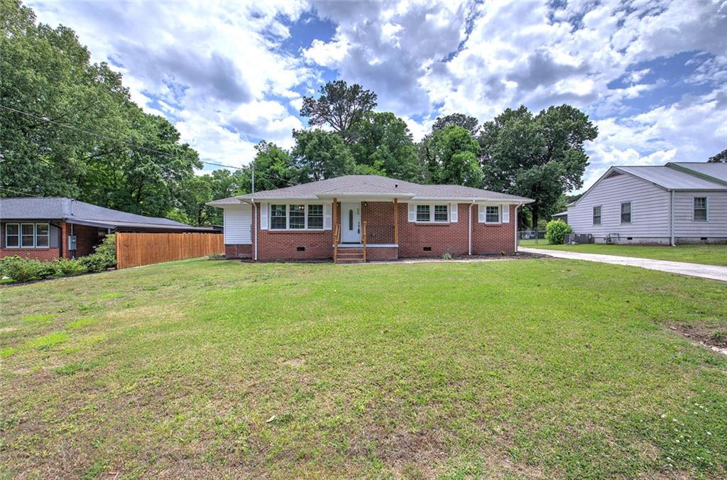 4 Echota Circle SW