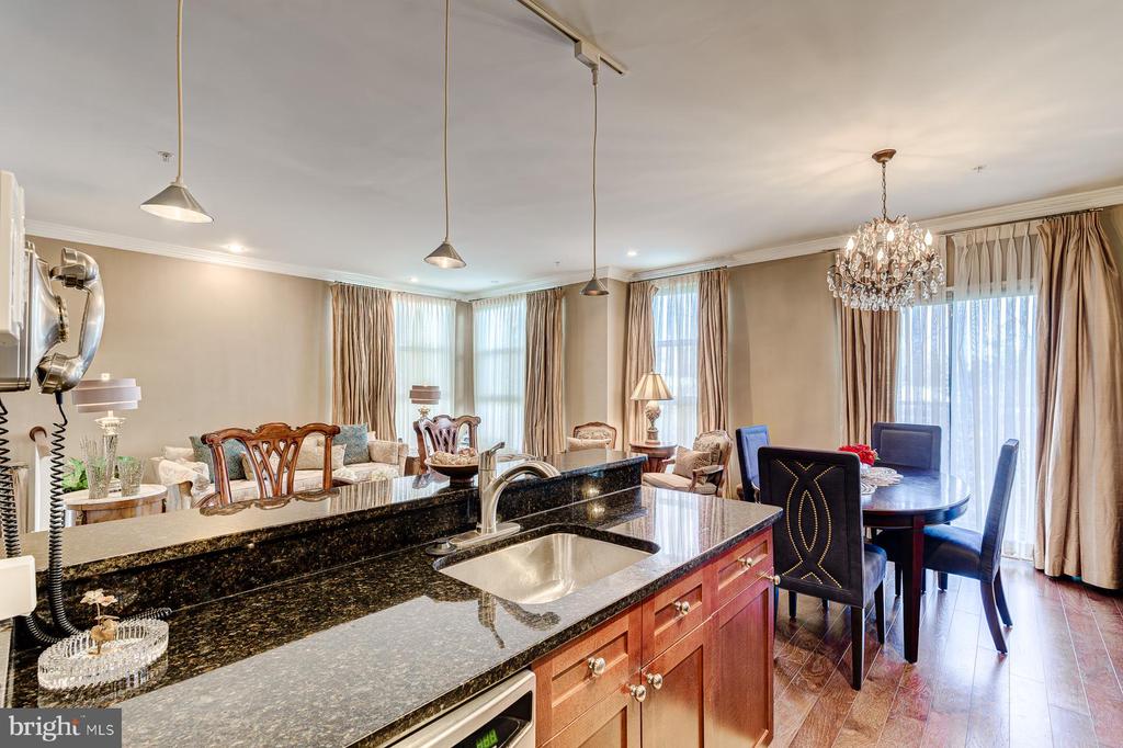 343 CEDAR ST NW #312