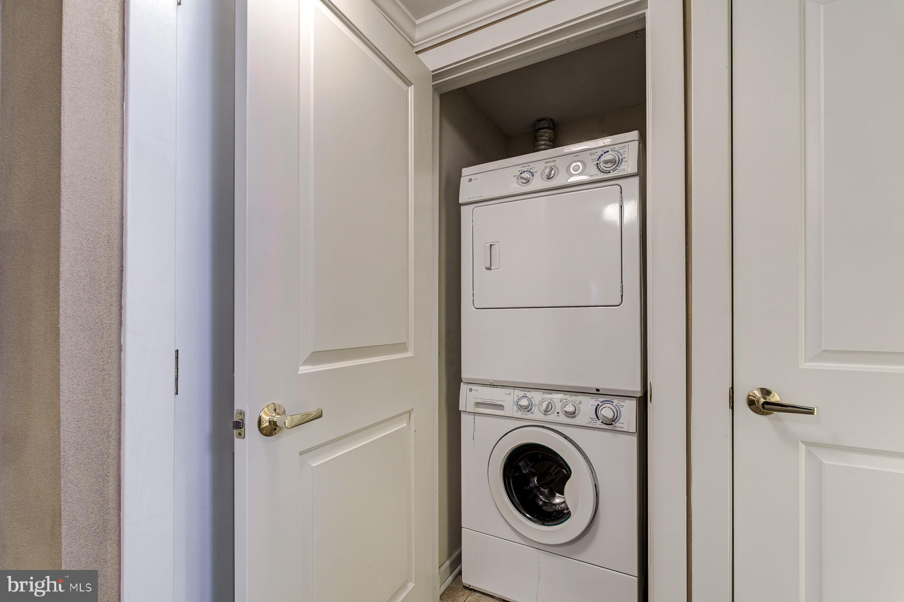 343 CEDAR ST NW #312