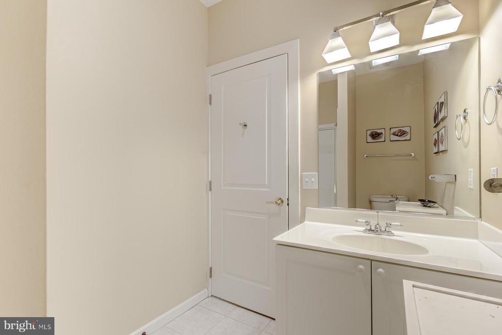 343 CEDAR ST NW #312