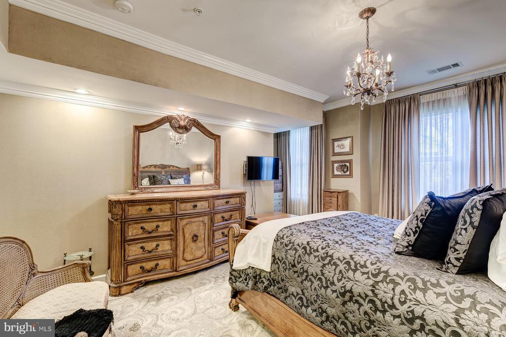 343 CEDAR ST NW #312