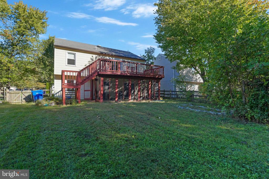 2289 Vine Hill Ct