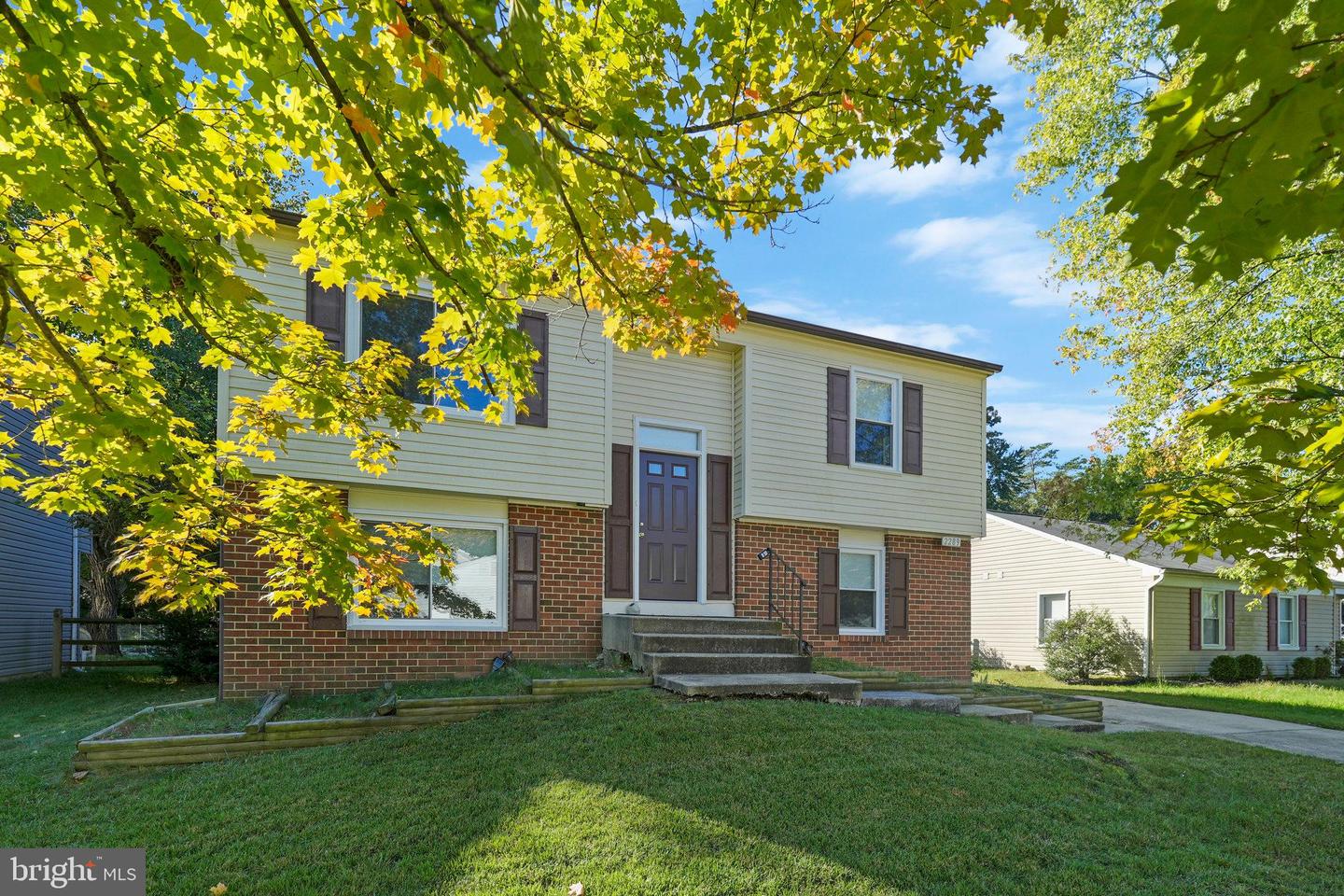 2289 Vine Hill Ct