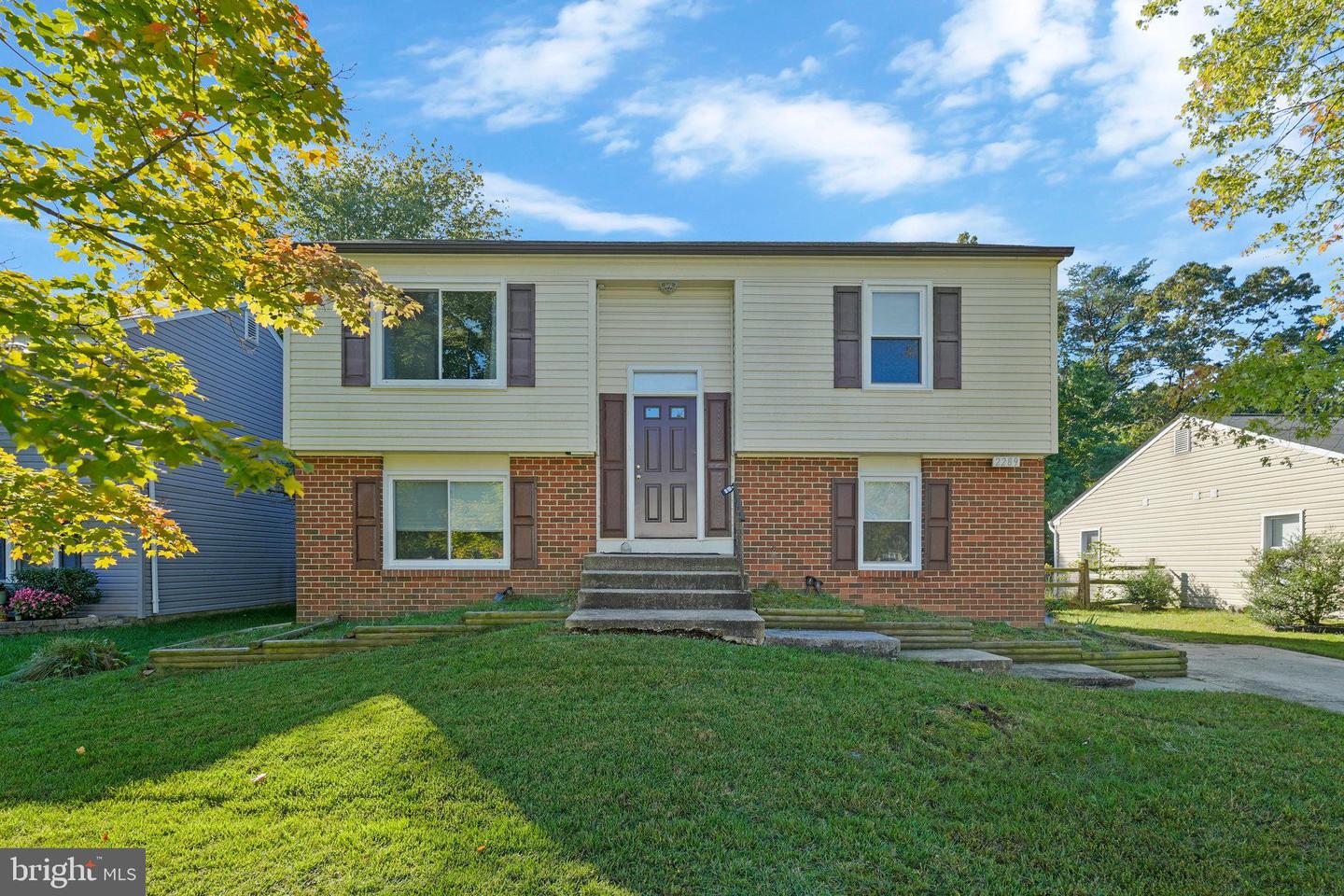 2289 Vine Hill Ct