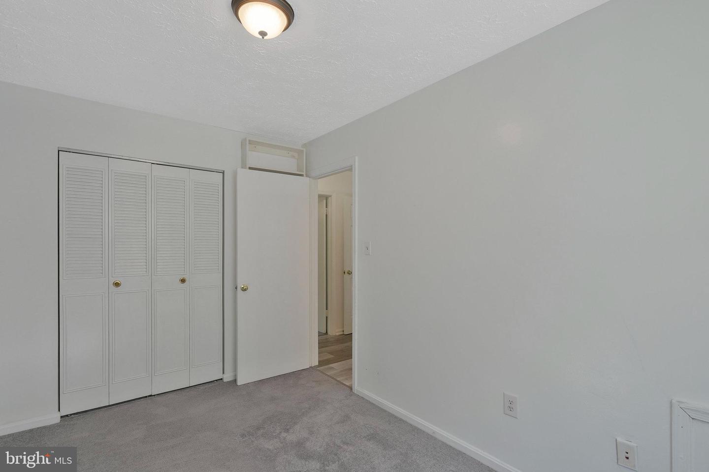 2289 Vine Hill Ct