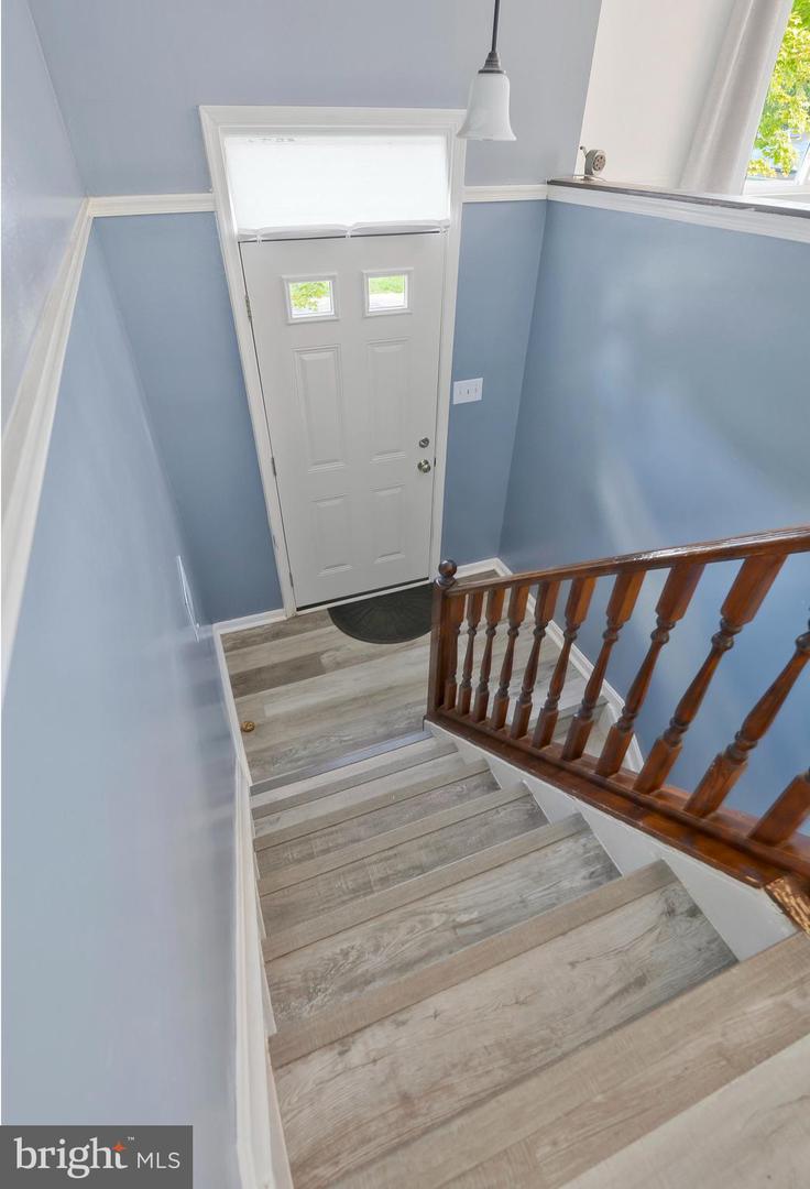 2289 Vine Hill Ct