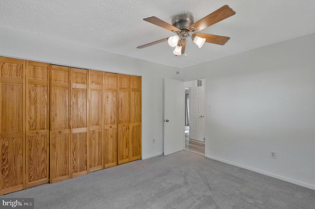 2289 Vine Hill Ct