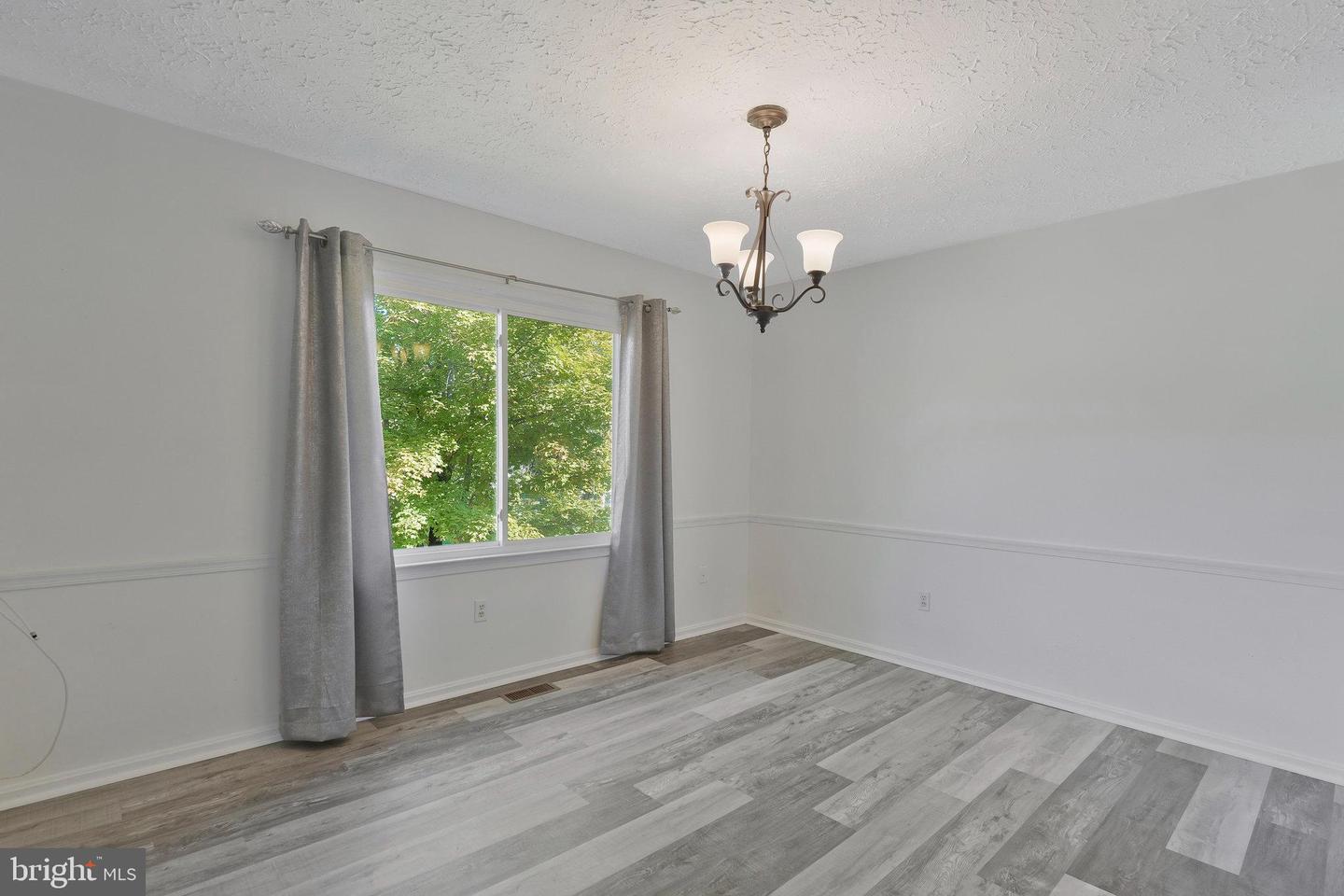 2289 Vine Hill Ct