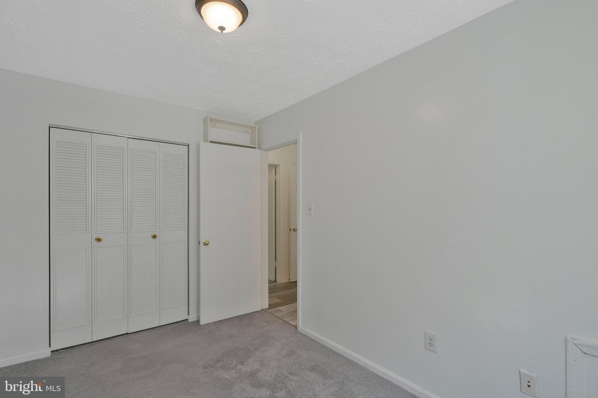 2289 Vine Hill Ct