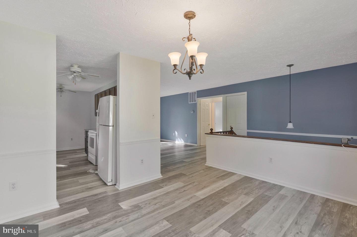 2289 Vine Hill Ct