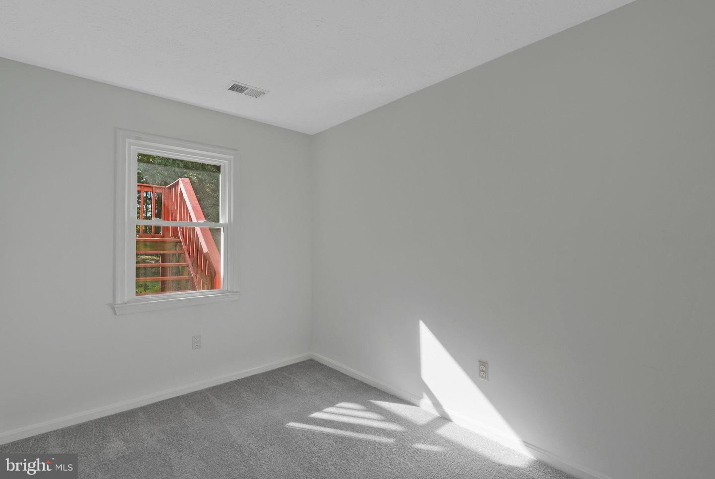 2289 Vine Hill Ct
