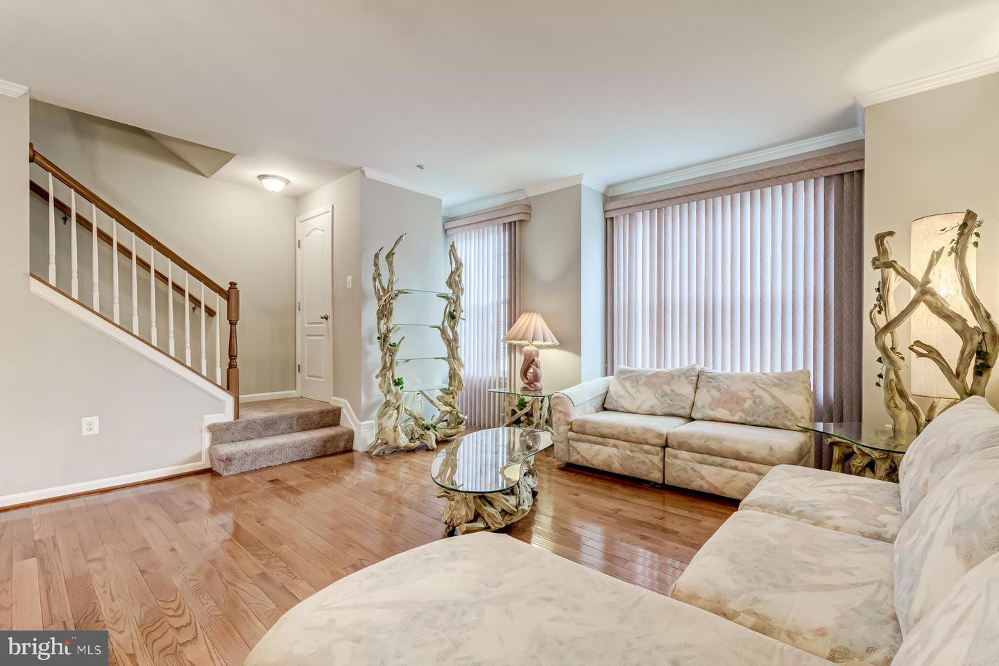 108 Gray St