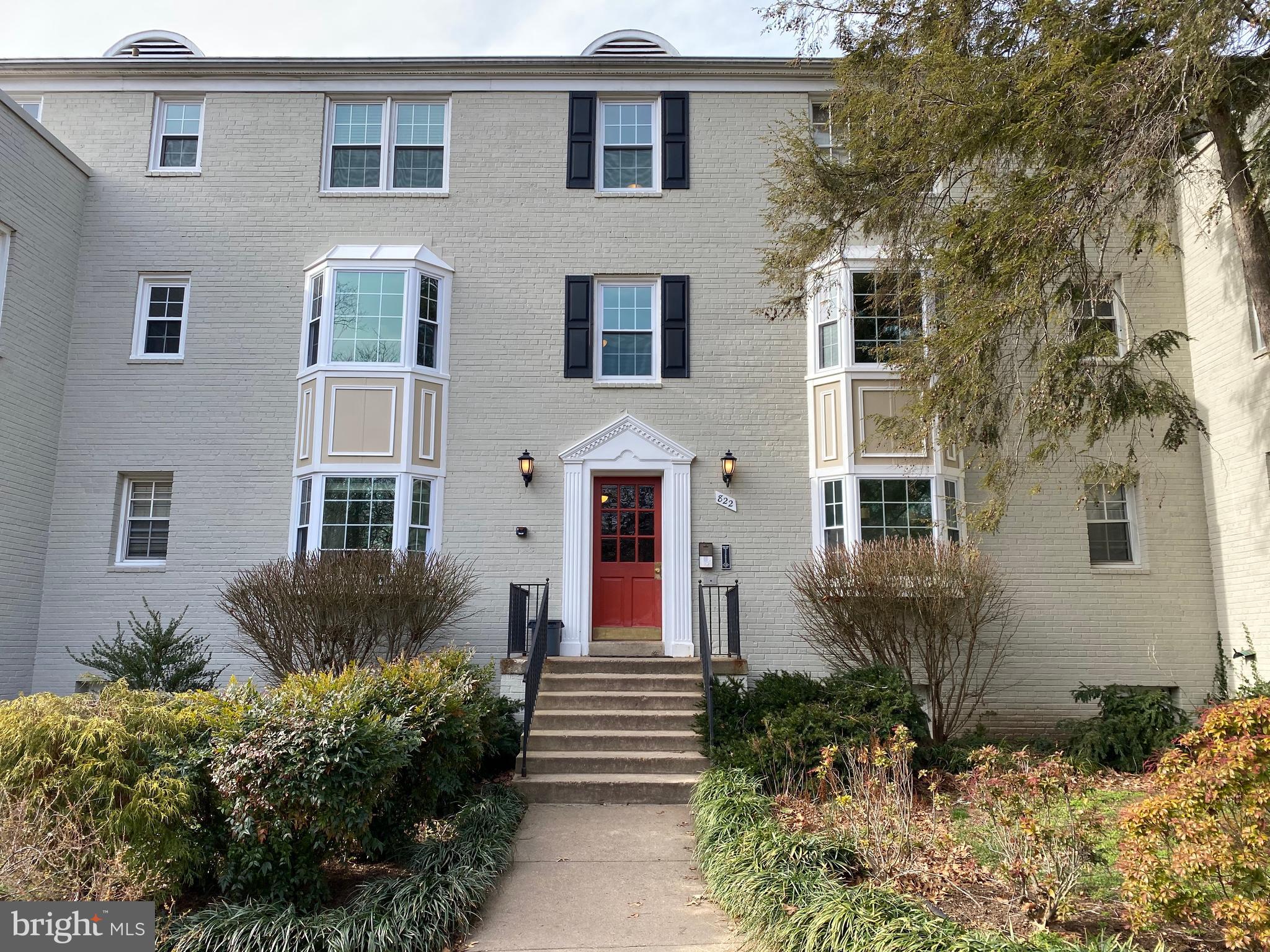 822 S ARLINGTON MILL DR #303