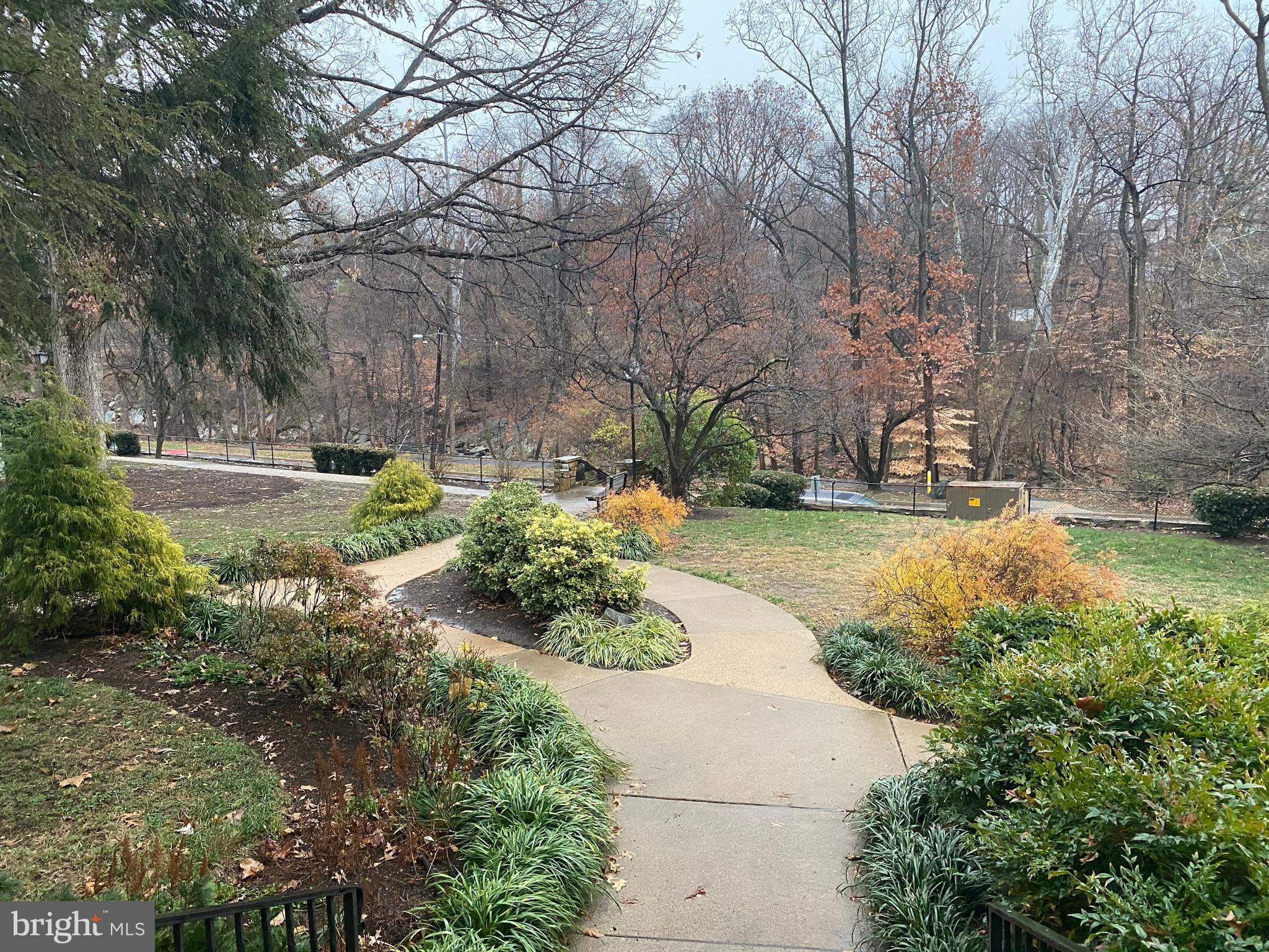 822 S ARLINGTON MILL DR #303