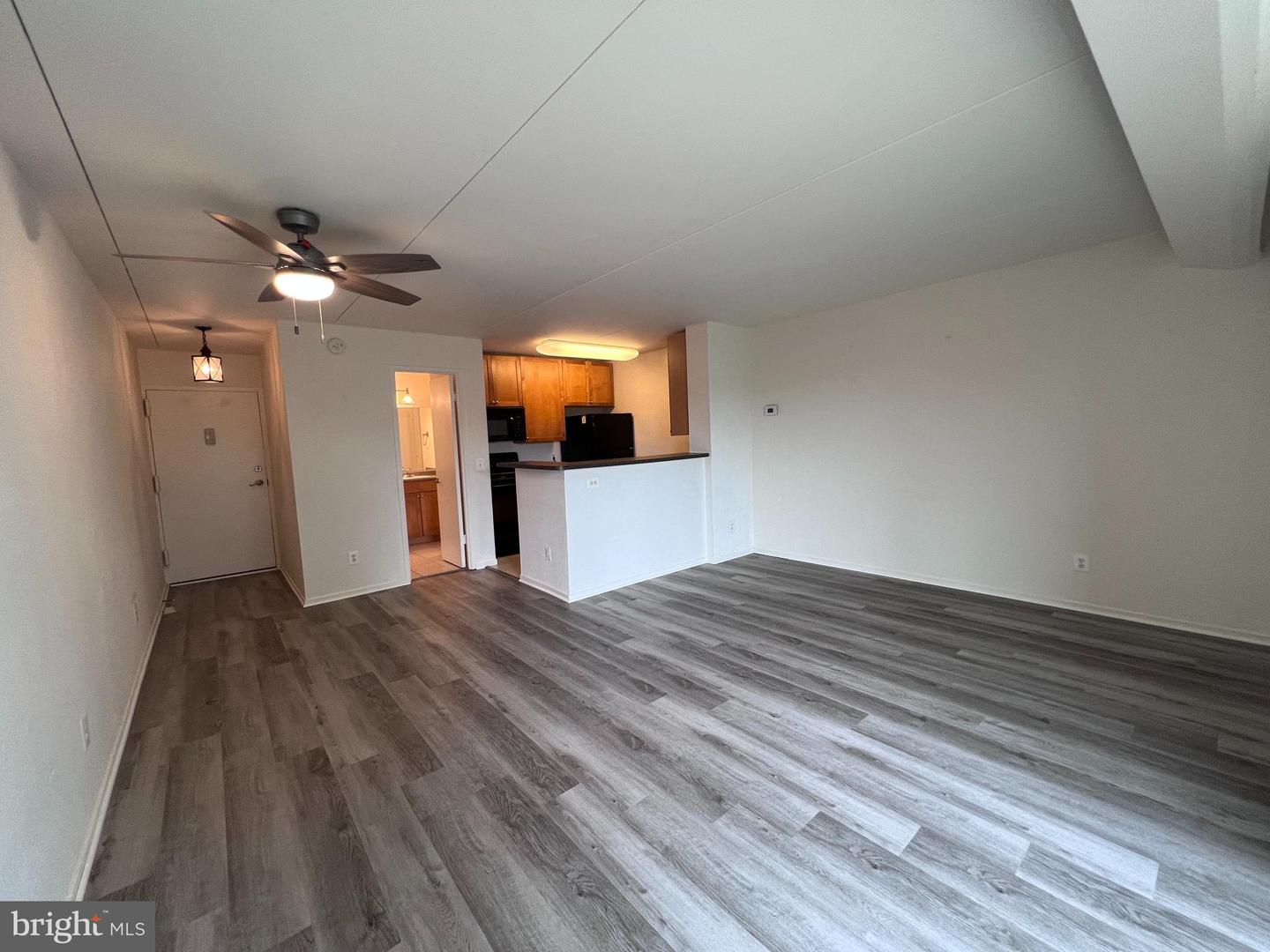 75 S REYNOLDS ST #304