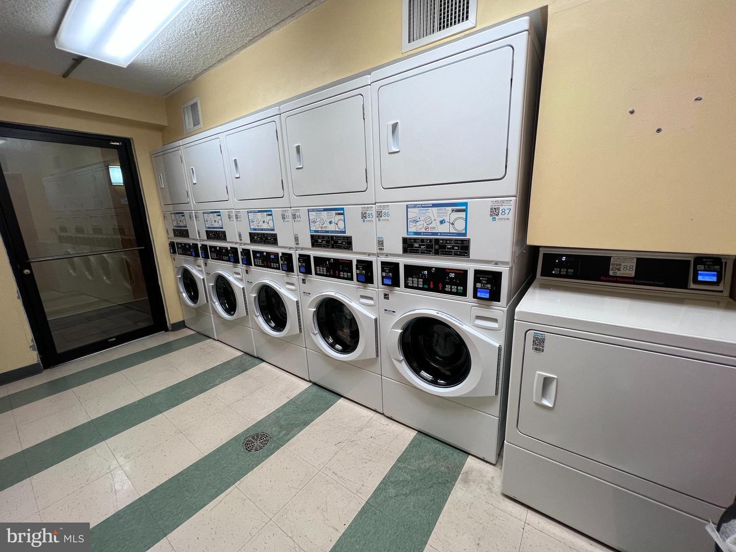 75 S REYNOLDS ST #304