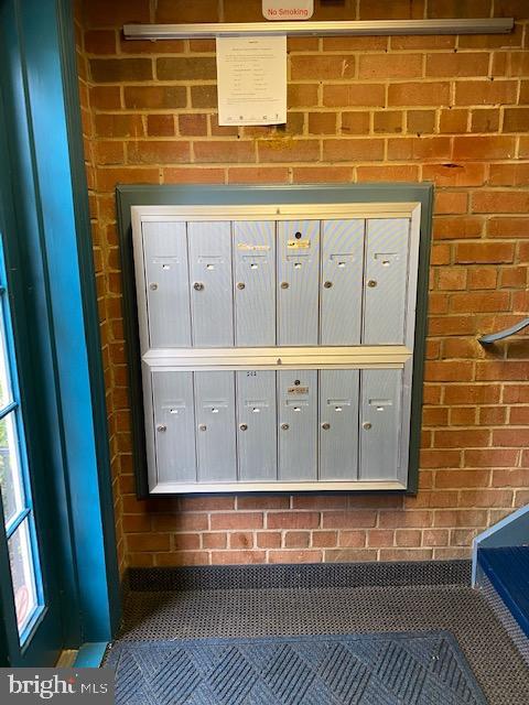 412 N ARMISTEAD ST #101