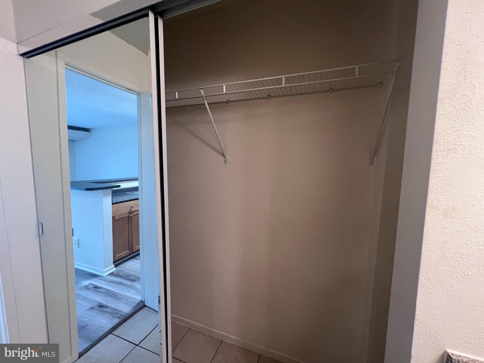 60 S VAN DORN ST #517