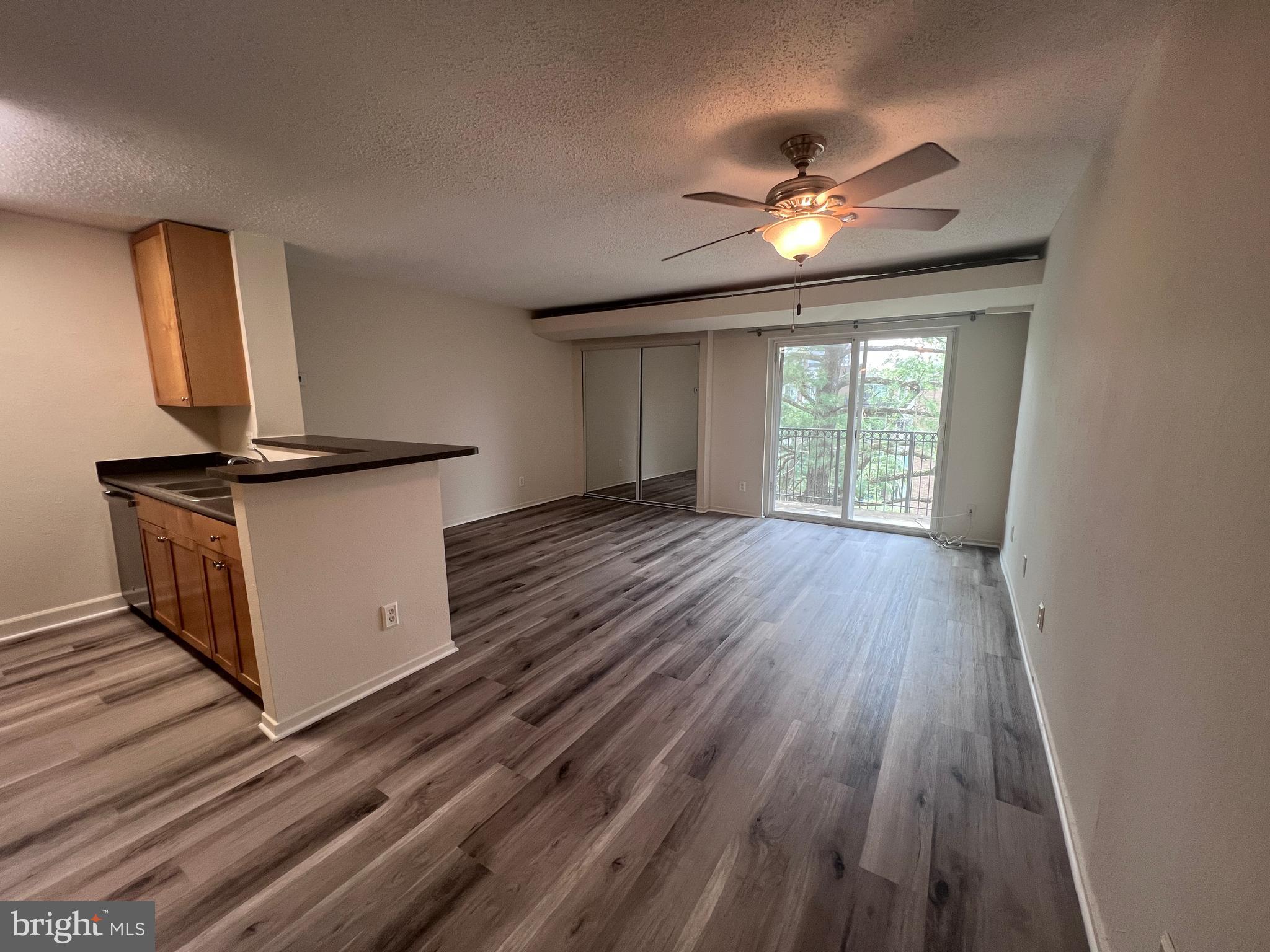 60 S VAN DORN ST #517