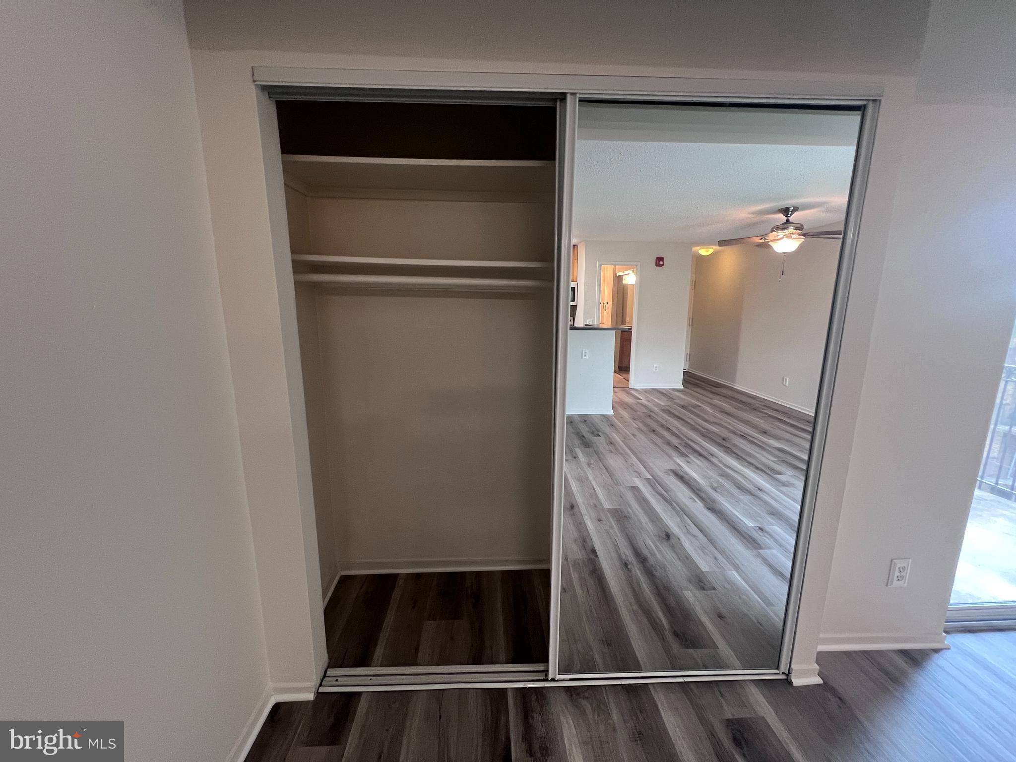 60 S VAN DORN ST #517