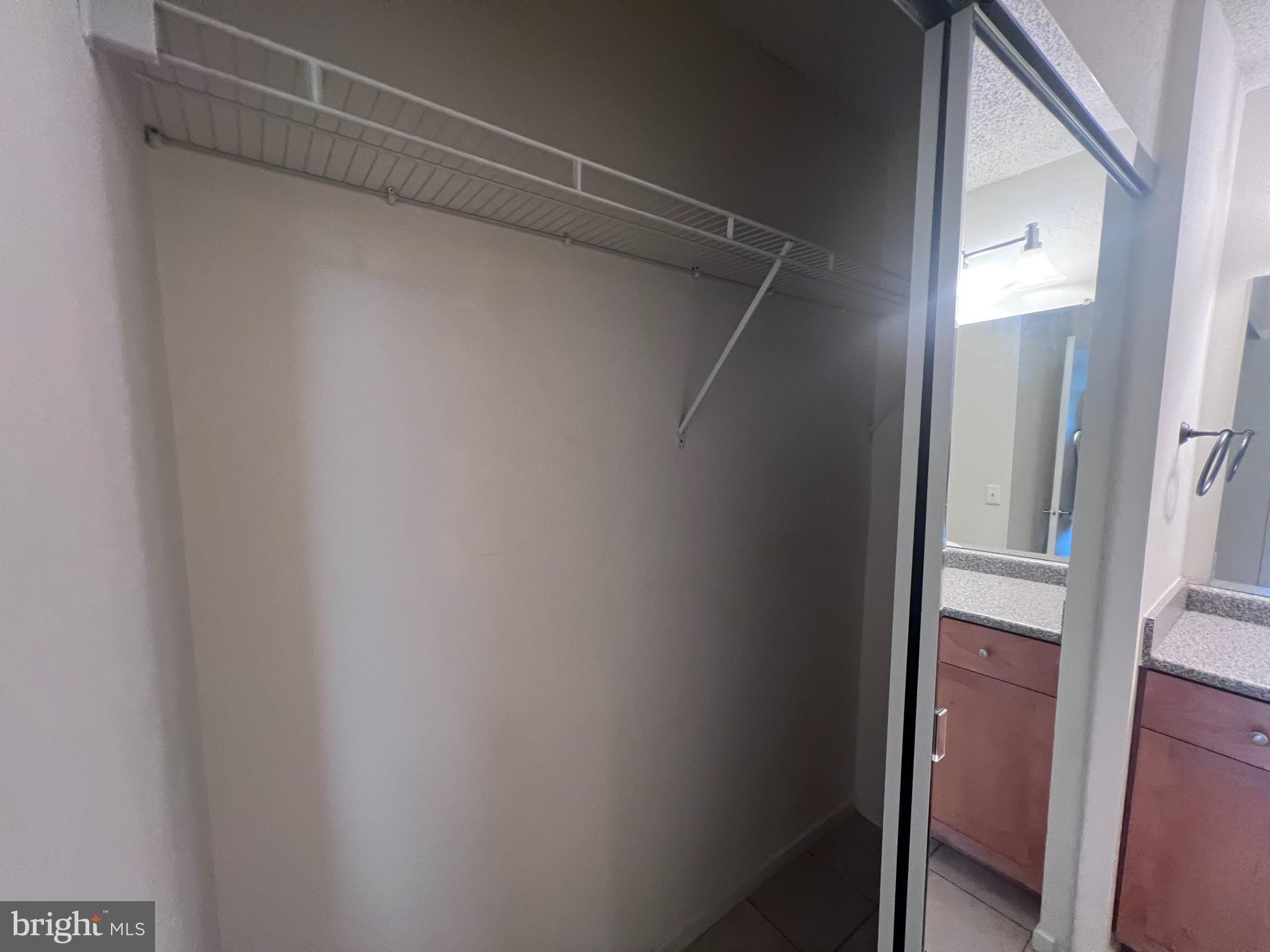 60 S VAN DORN ST #517