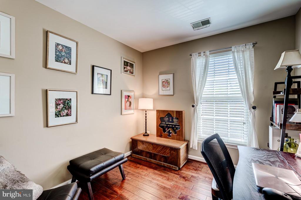 938 Harrison Cir
