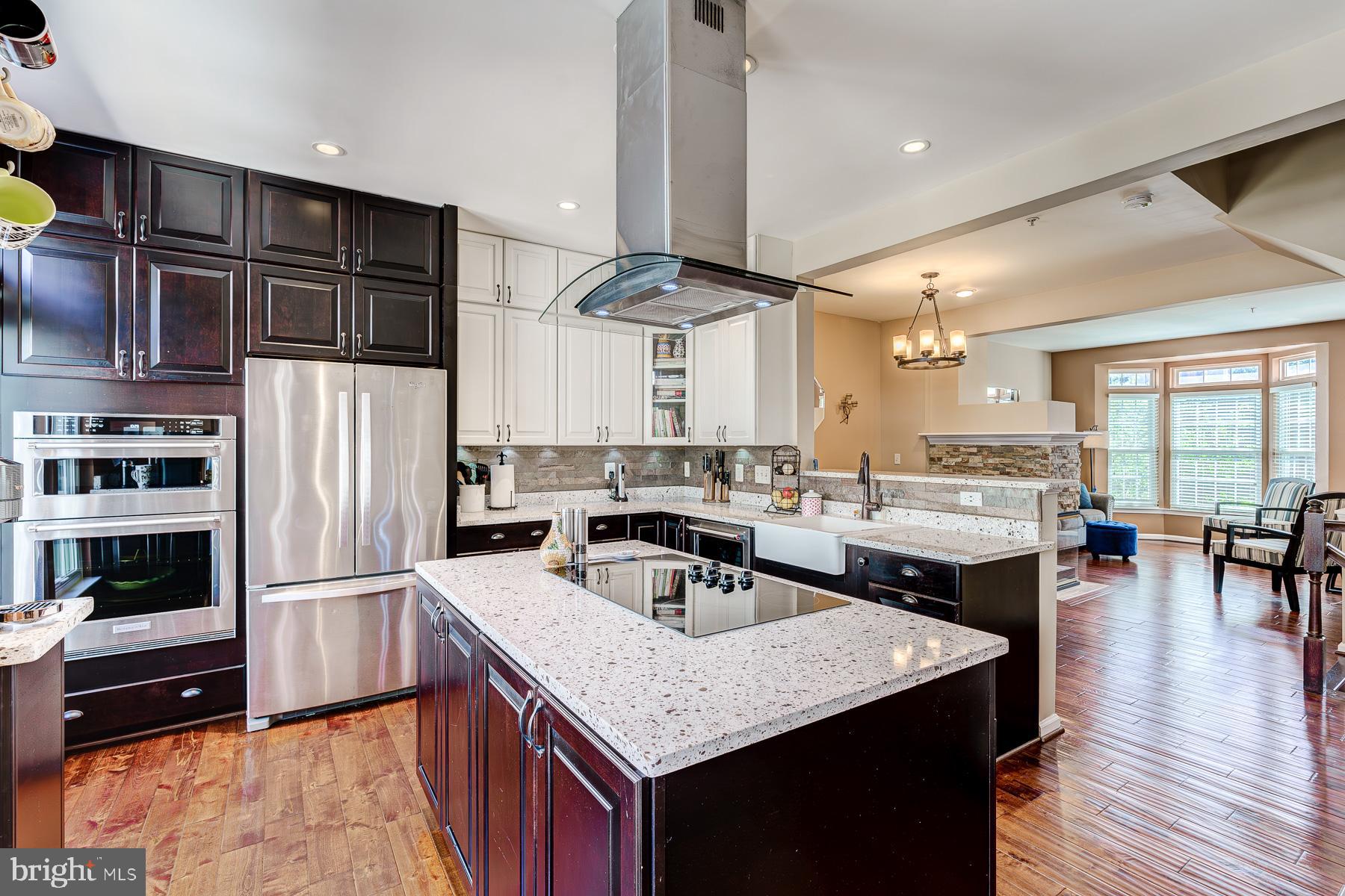 938 Harrison Cir
