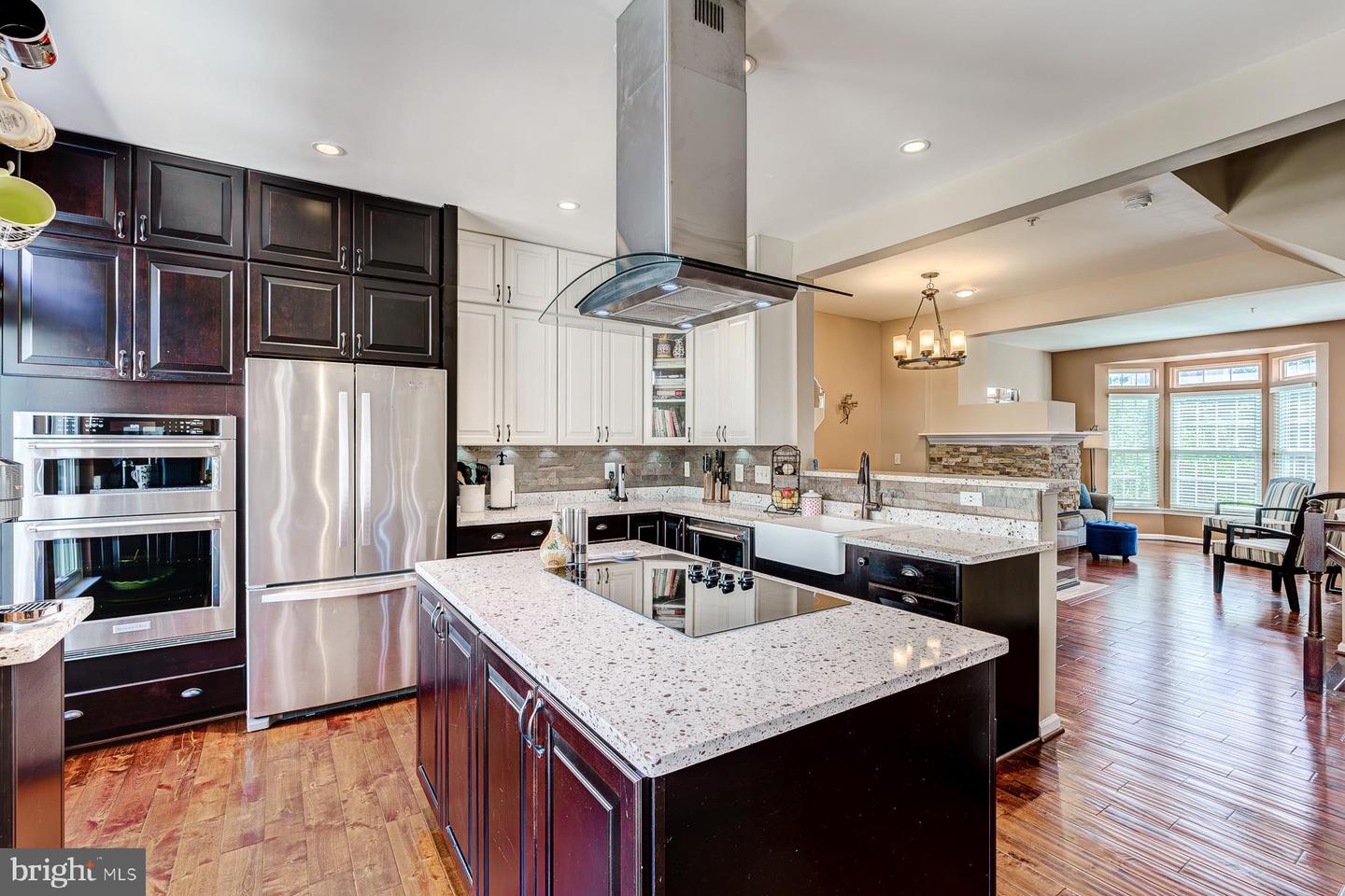 938 Harrison Cir