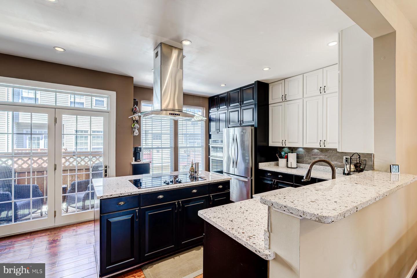 938 Harrison Cir